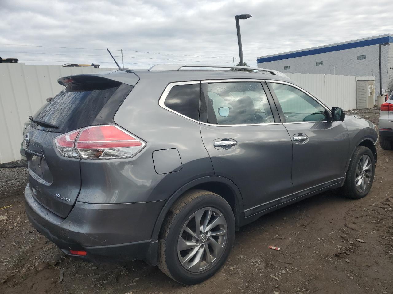 2015 NISSAN ROGUE S - Image 3