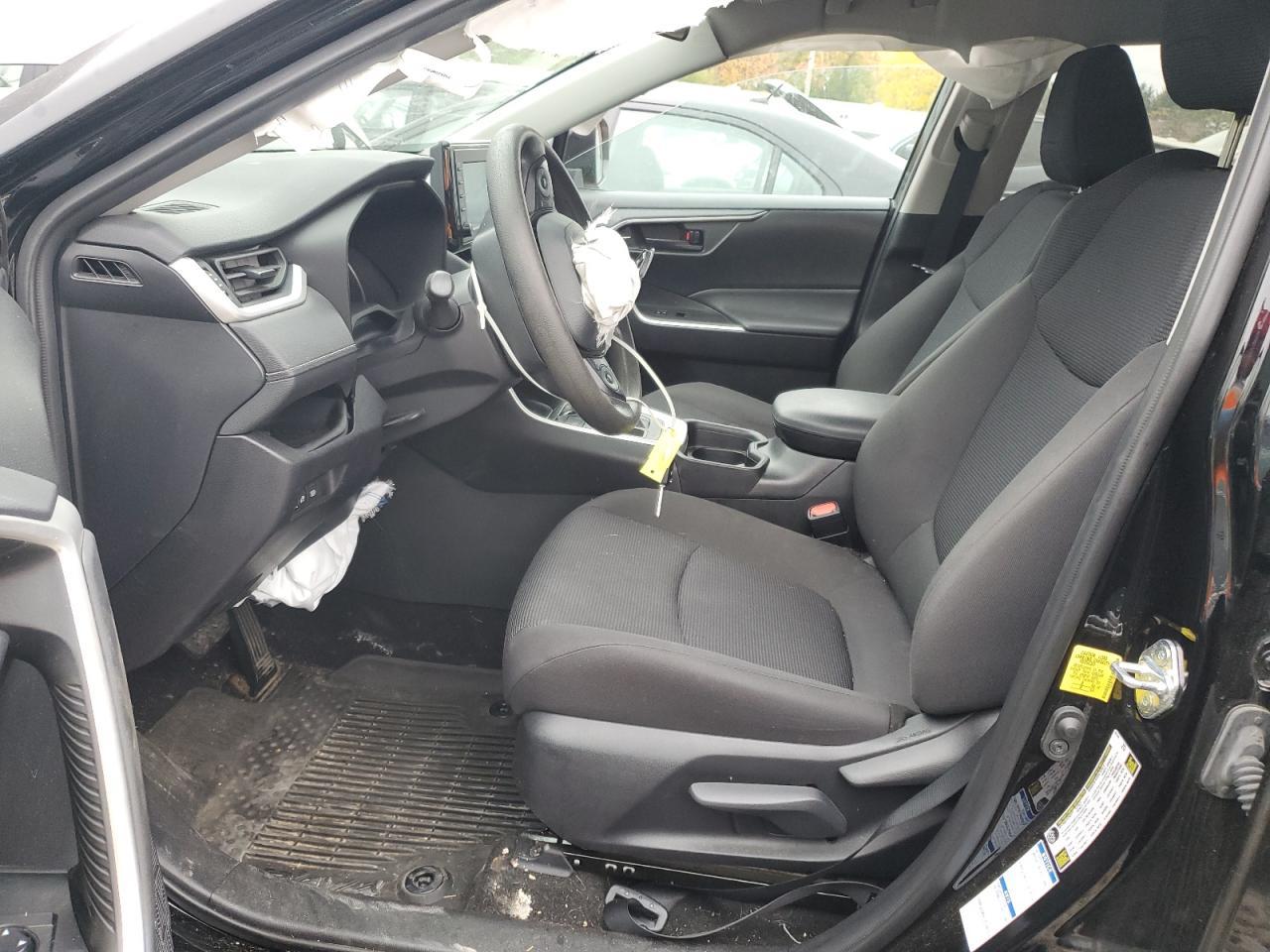 2021 TOYOTA RAV4 LE - Фото 7