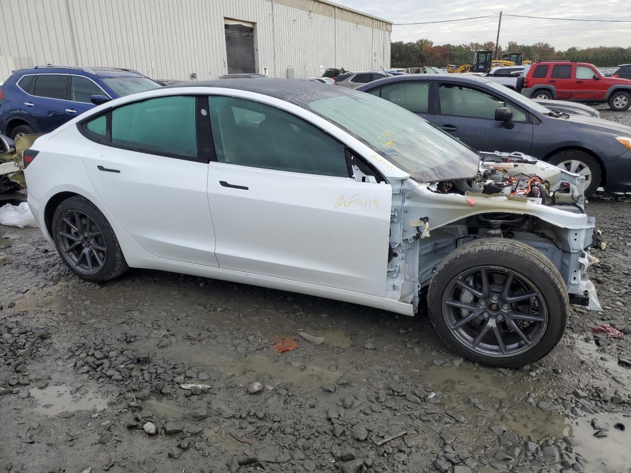 2023 TESLA MODEL 3 - Фото 4