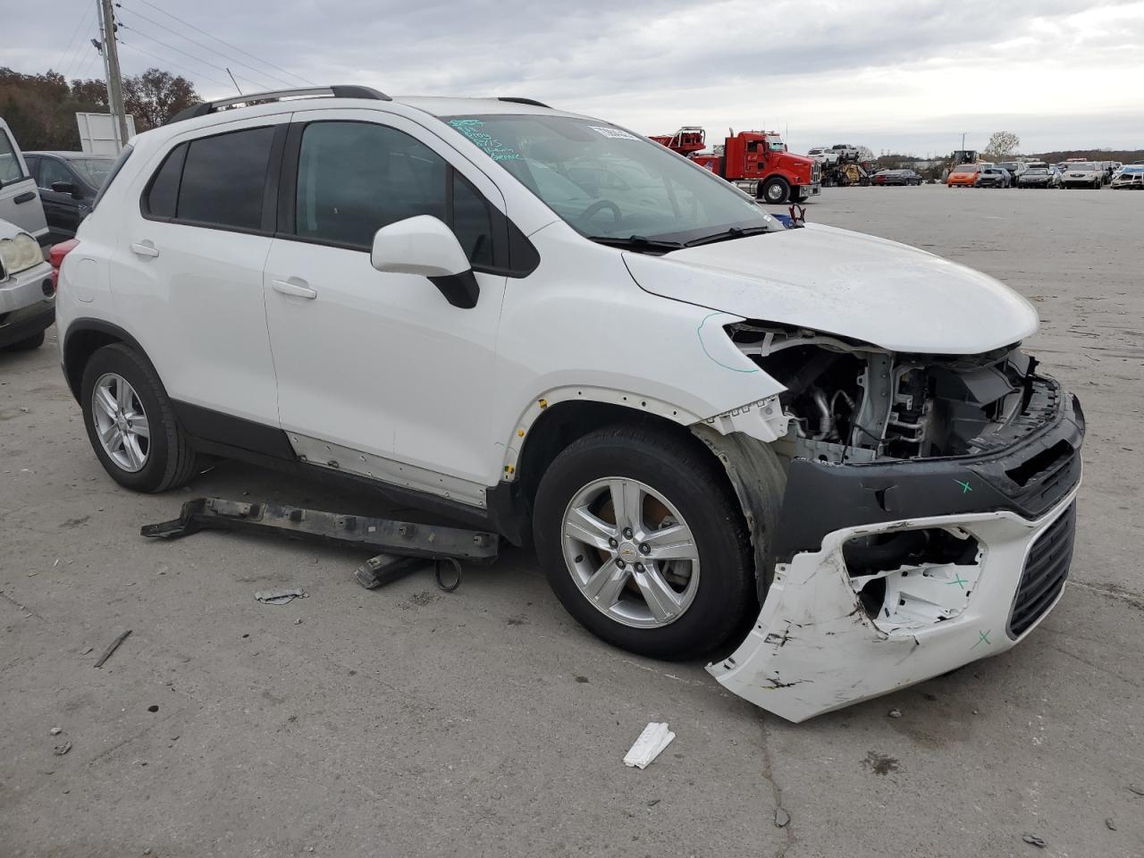 2021 CHEVROLET TRAX 1LT - Image 4