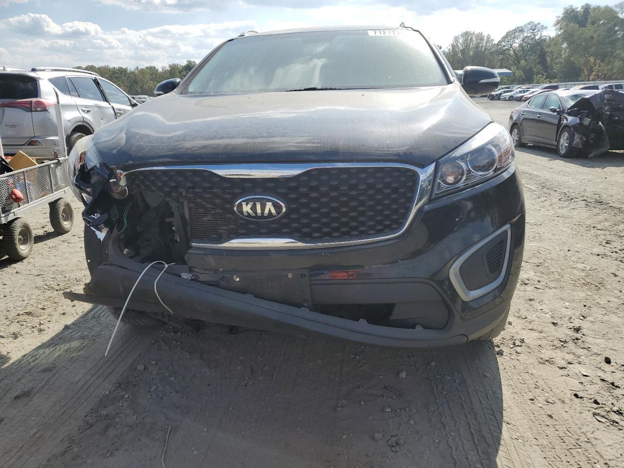 2017 KIA SORENTO LX - Фото 5