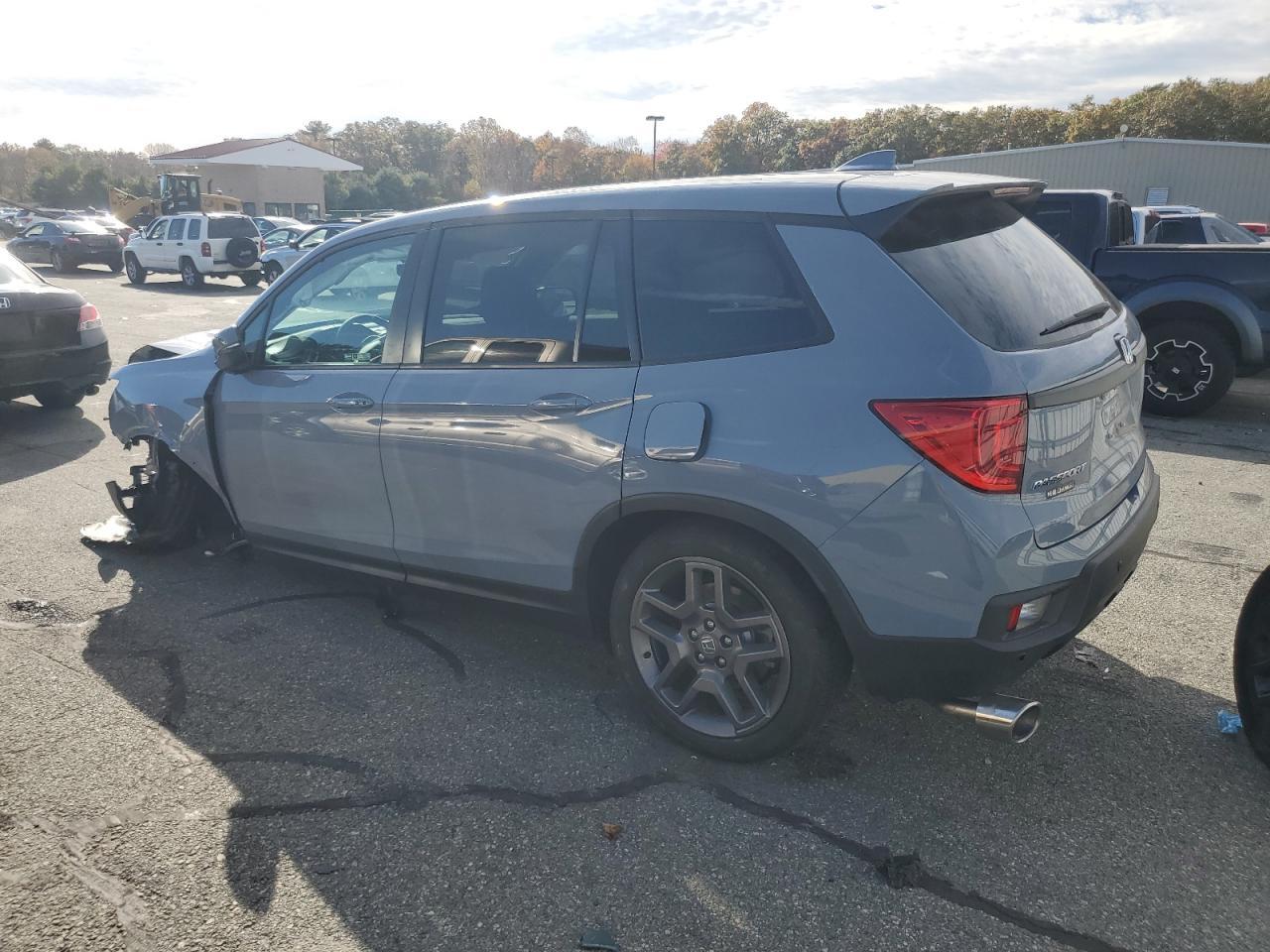 2023 HONDA PASSPORT E - Image 2