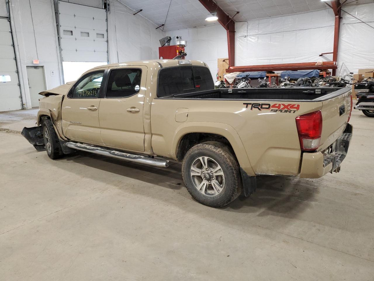 2017 TOYOTA TACOMA DOU - Фото 2