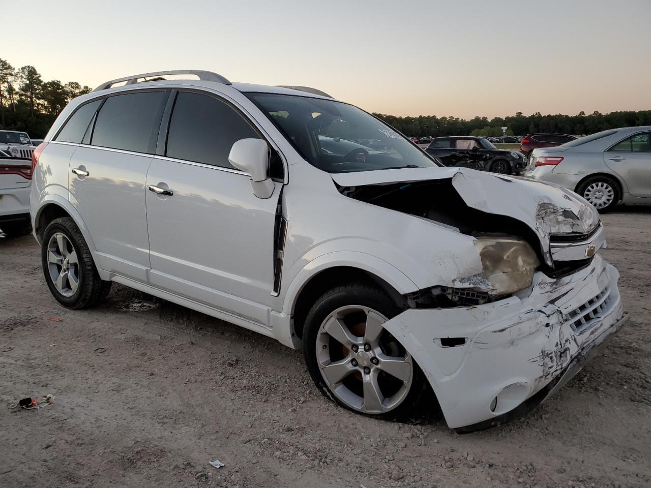 2014 CHEVROLET CAPTIVA LT - Фото 4