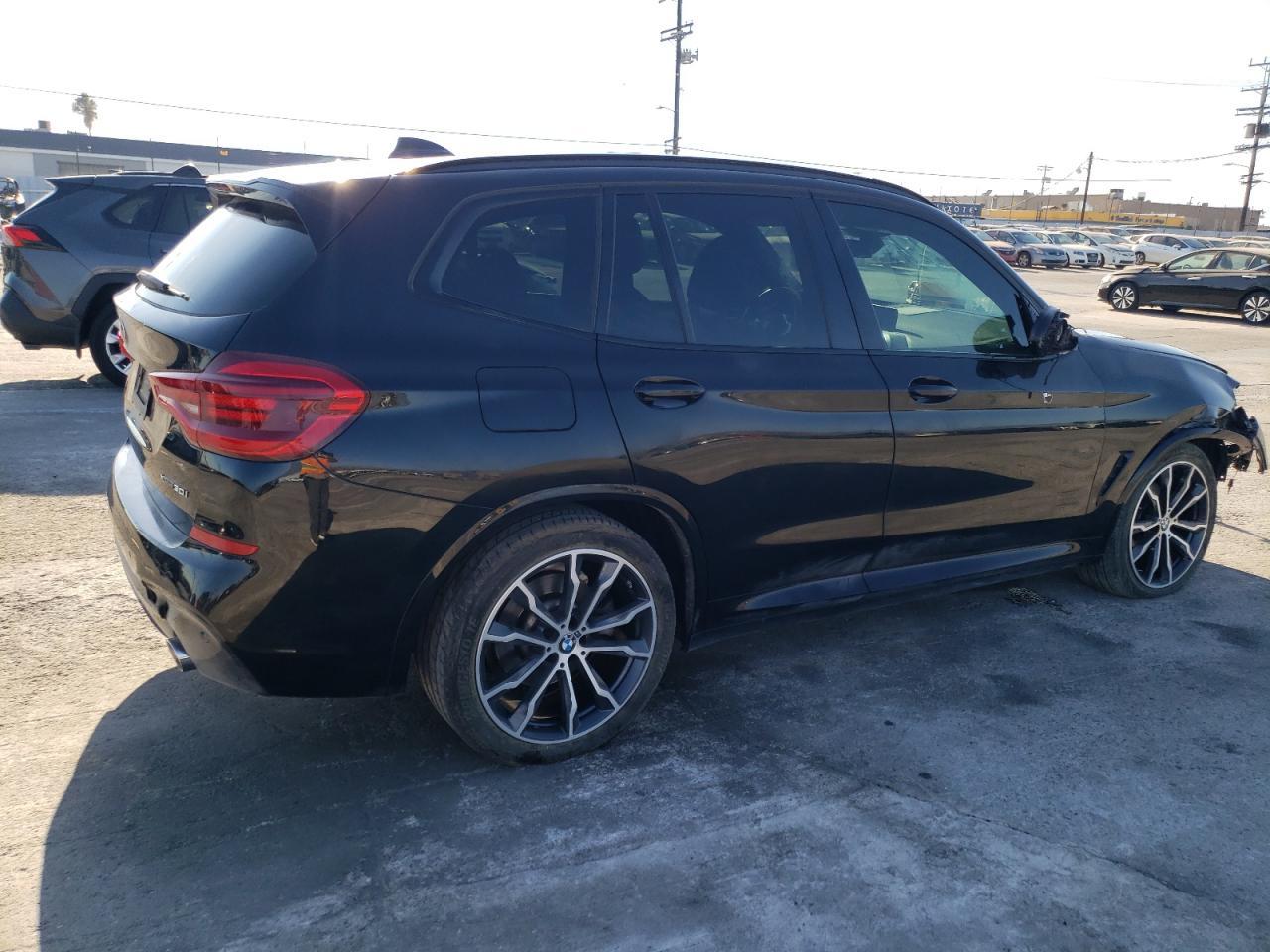 2021 BMW X3 XDRIVE3 - Фото 3