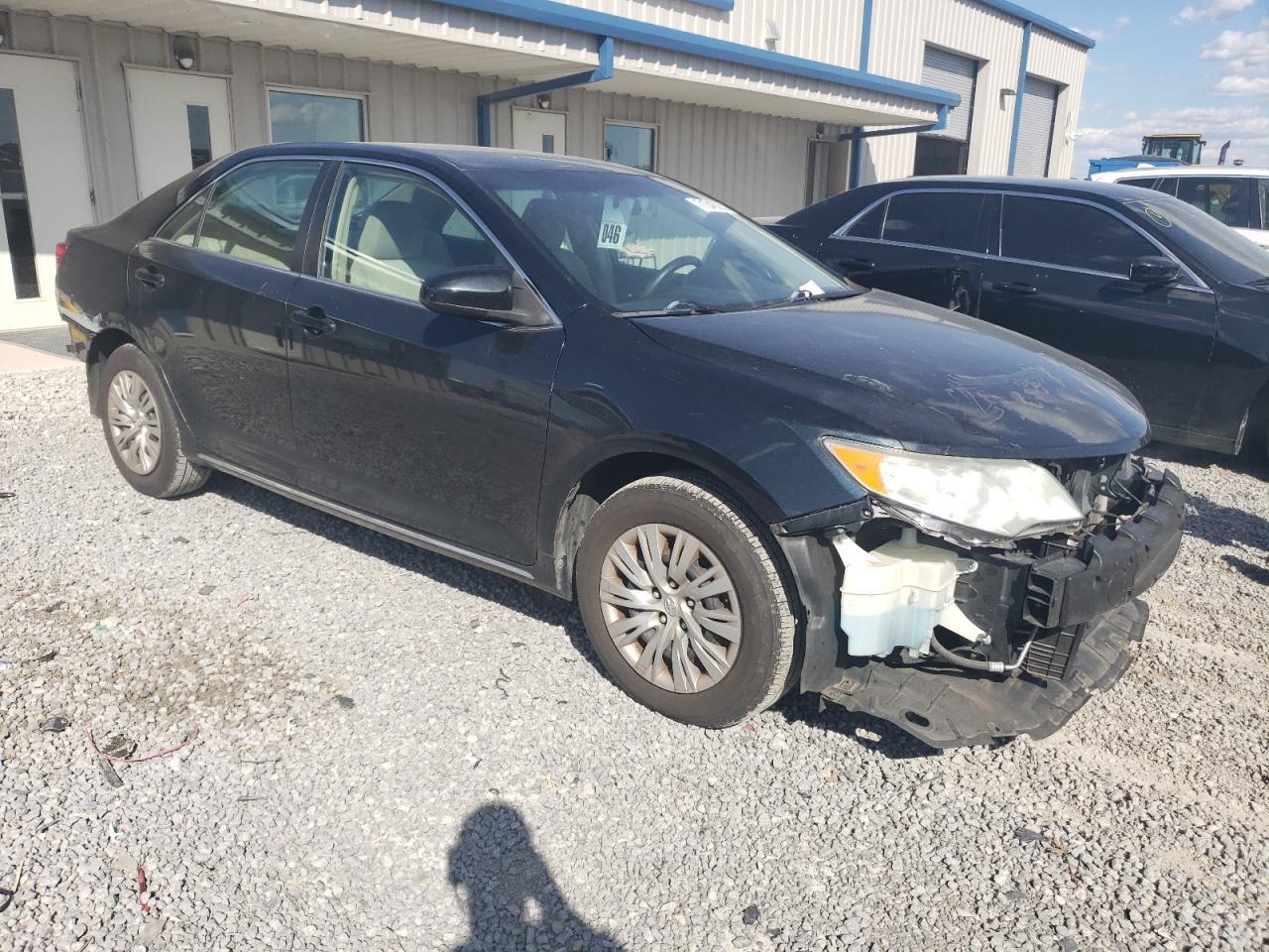 2014 TOYOTA CAMRY L - Фото 4