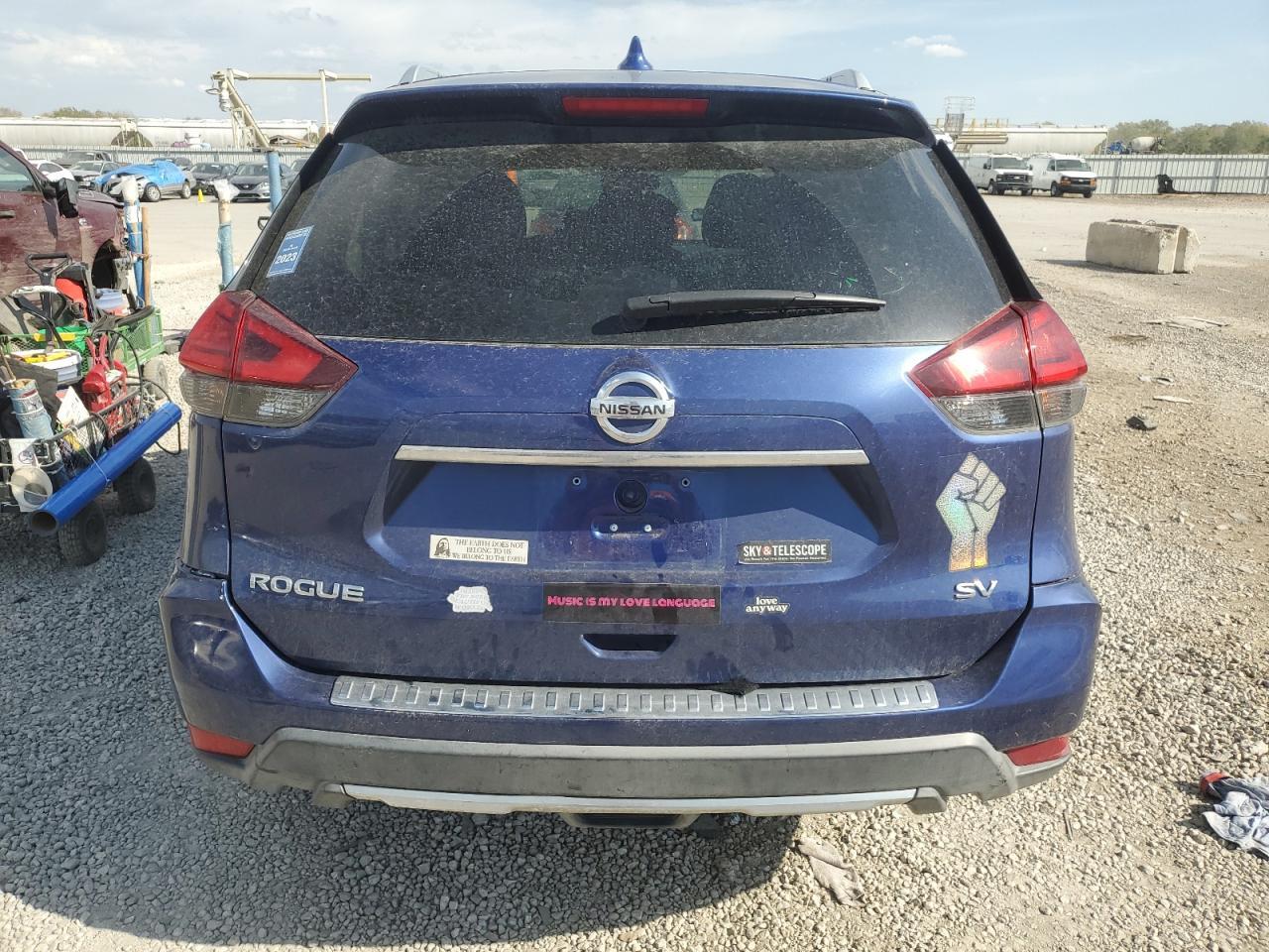 2017 NISSAN ROGUE S - Фото 6