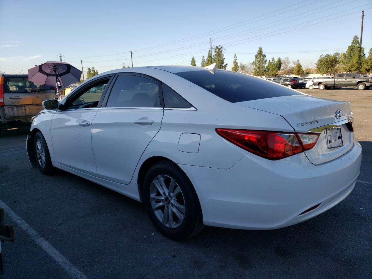 2013 HYUNDAI SONATA GLS - Image 2