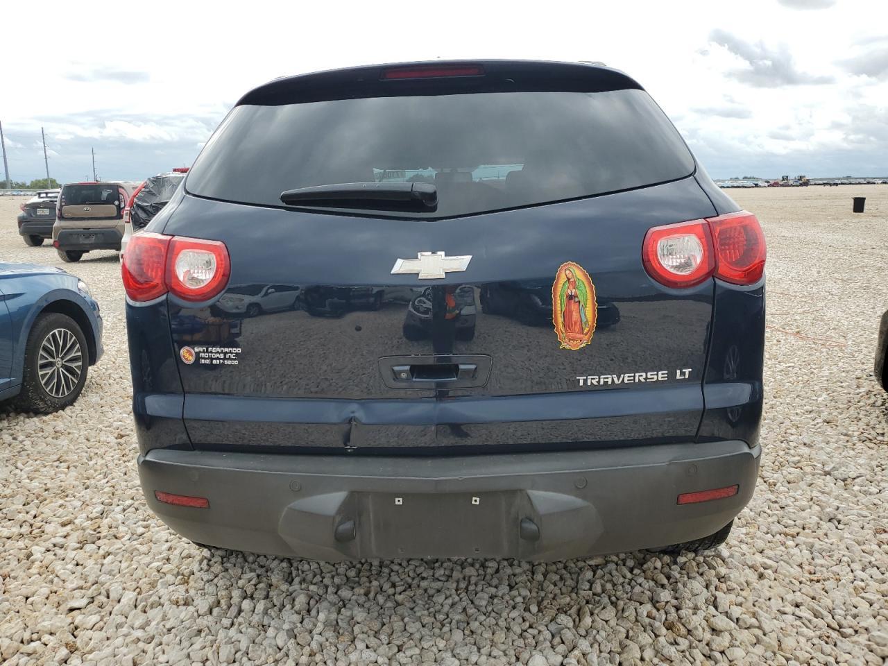 2011 CHEVROLET TRAVERSE L - Image 6
