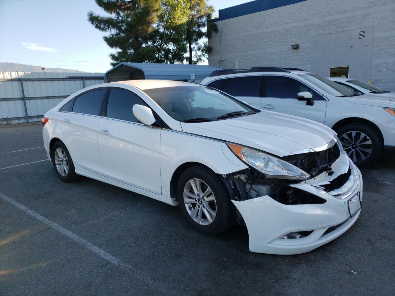 2013 HYUNDAI SONATA GLS - Image 4