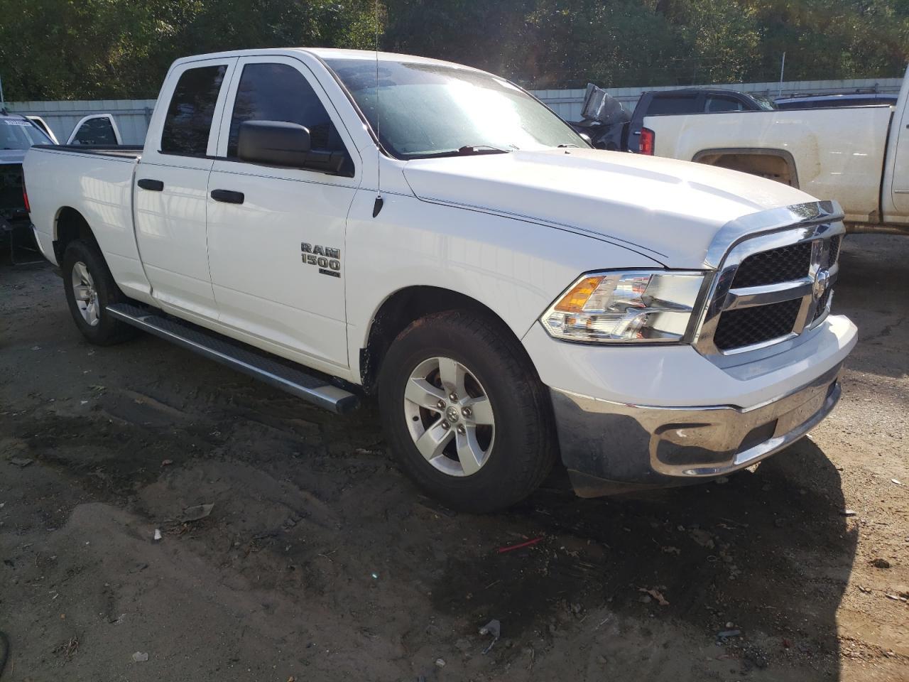 2019 RAM 1500 CLASS - Image 4