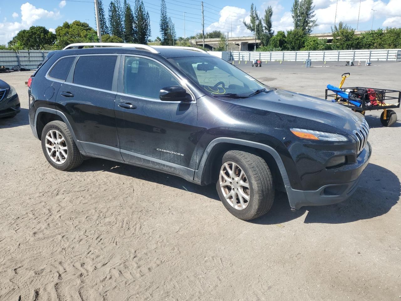 2017 JEEP CHEROKEE L - Image 4