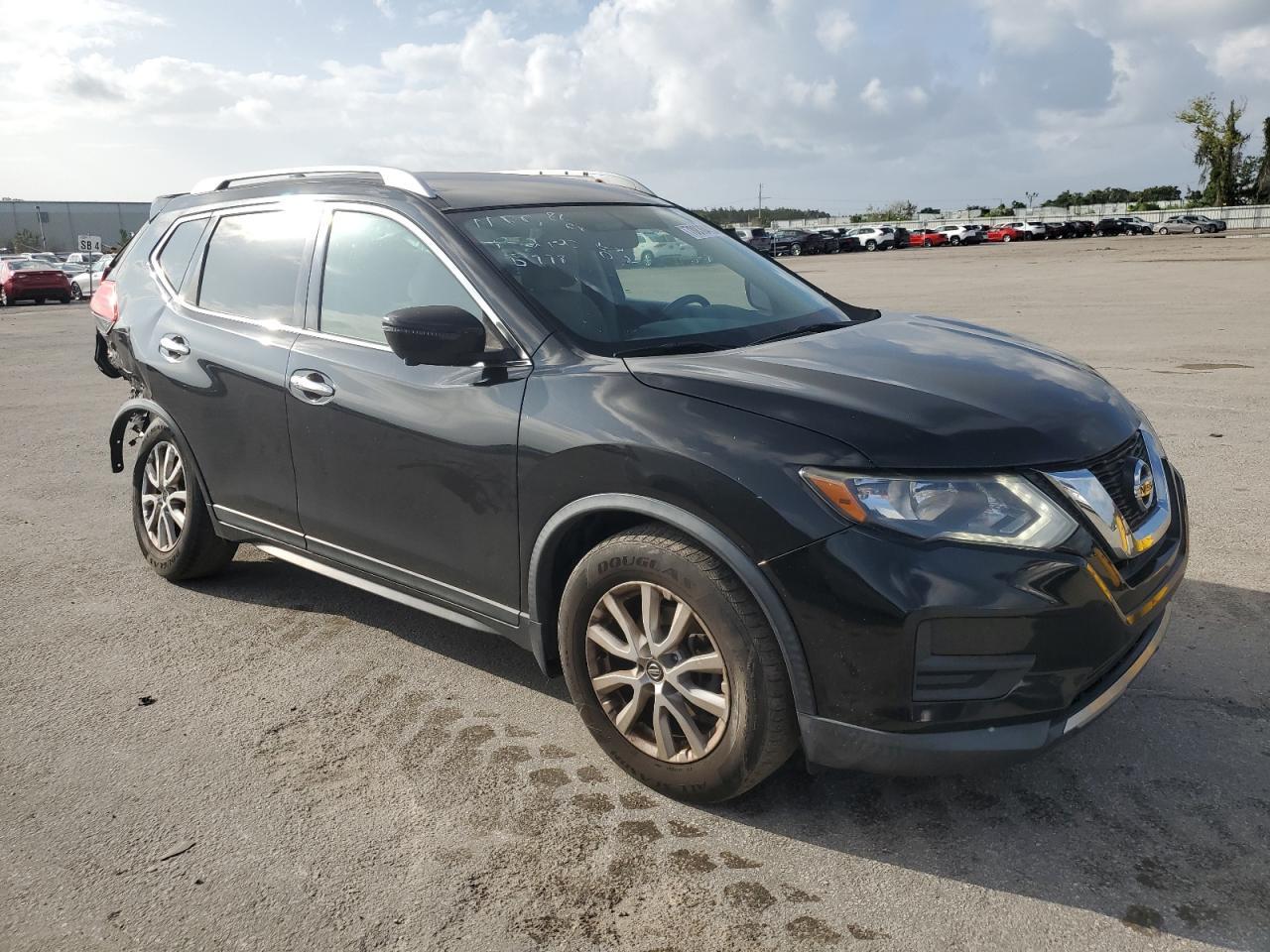 2017 NISSAN ROGUE S - Image 4