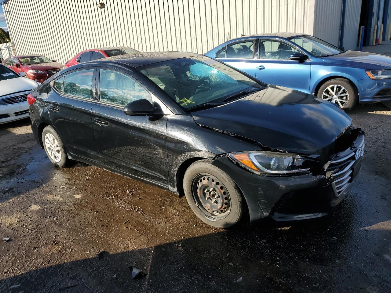 2017 HYUNDAI ELANTRA SE - Image 4