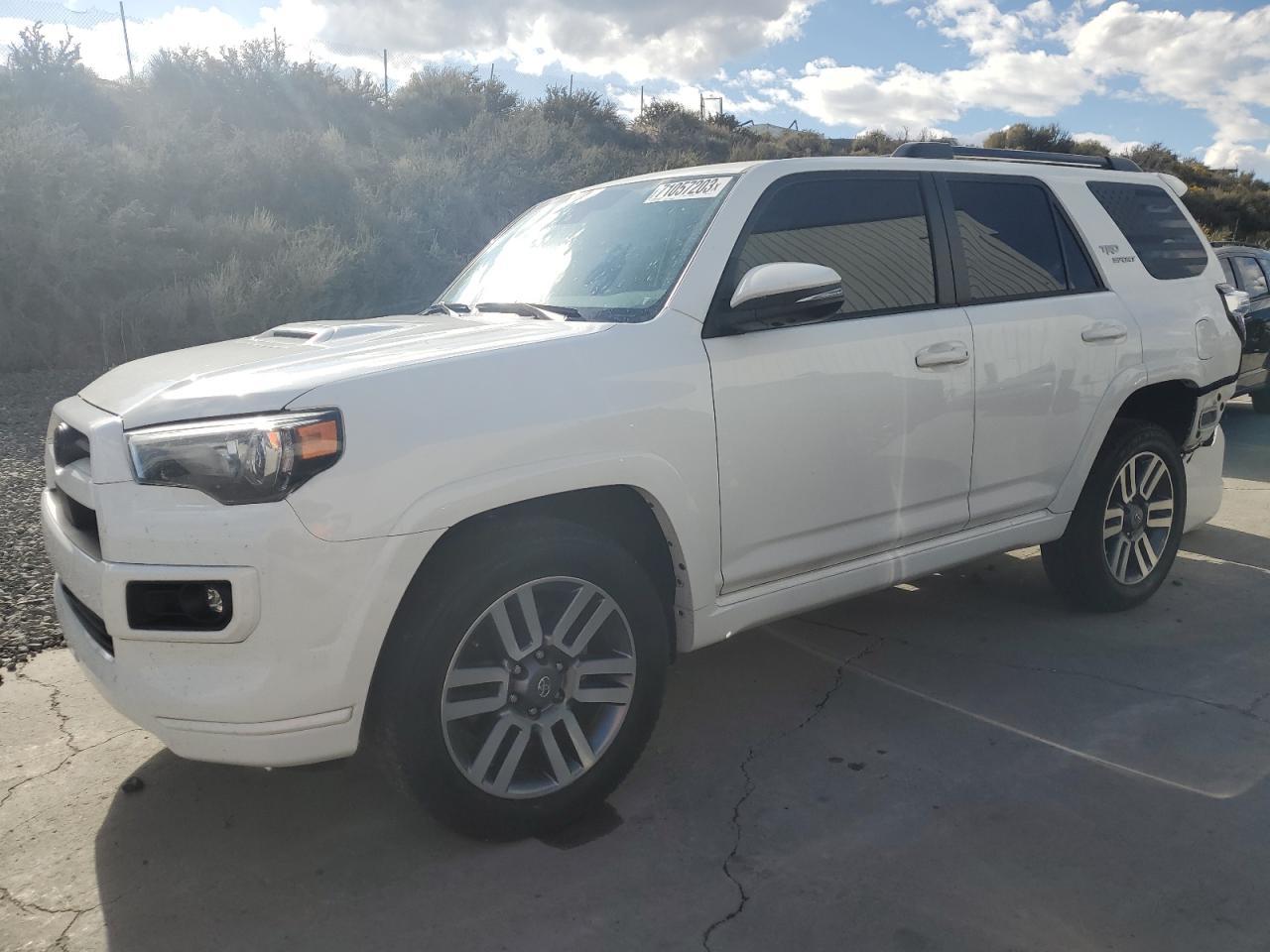 2022 TOYOTA 4RUNNER SR