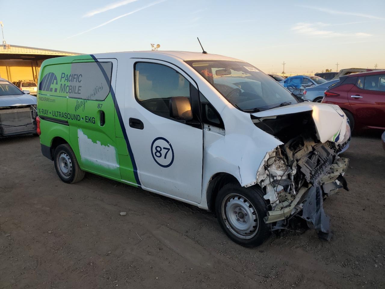 2015 NISSAN NV200 2.5S - Image 4