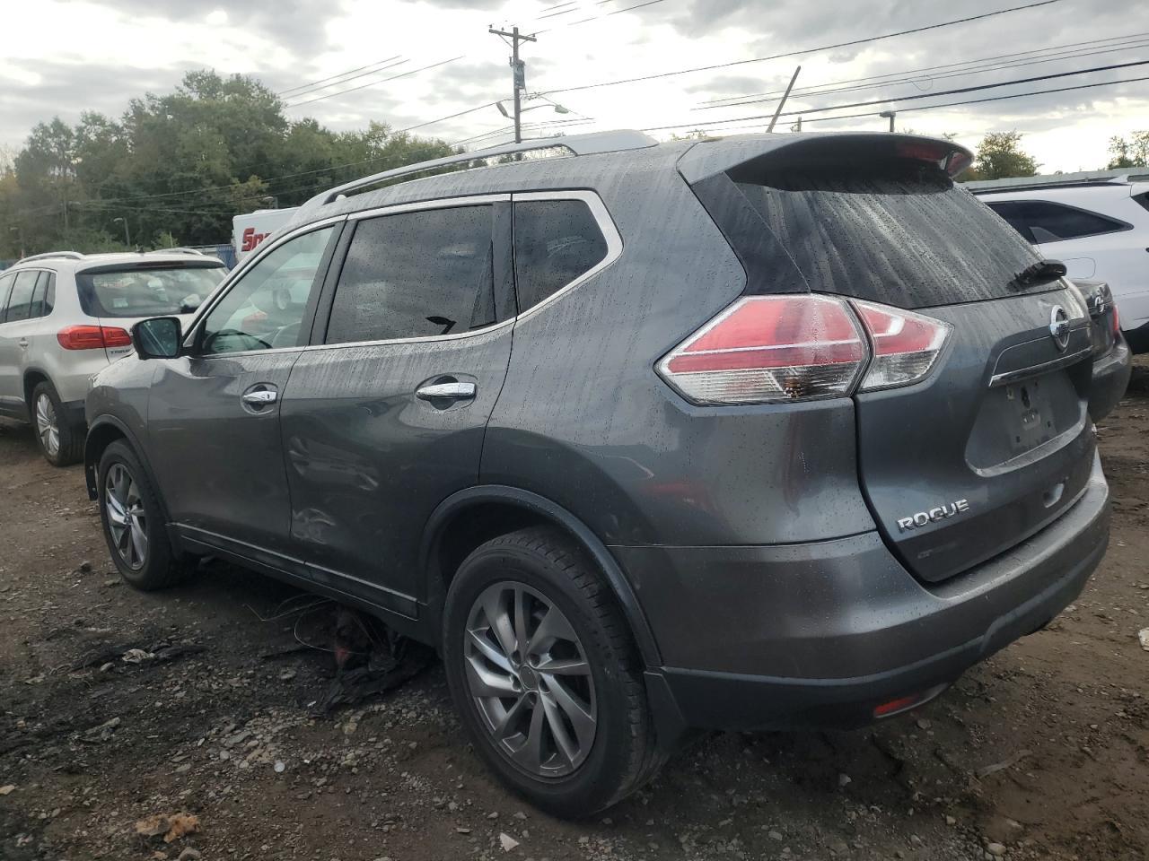 2015 NISSAN ROGUE S - Image 2
