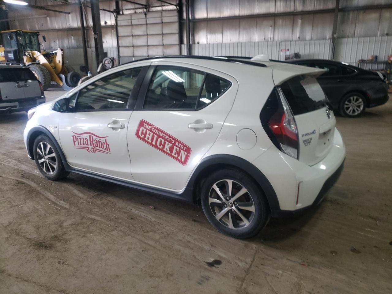 2019 TOYOTA PRIUS C - Image 2