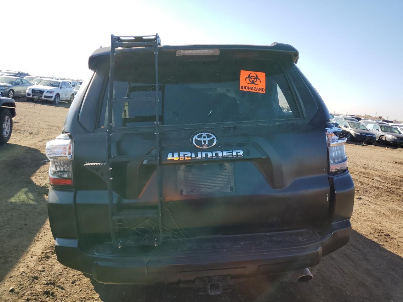 2022 TOYOTA 4RUNNER SR - Фото 6