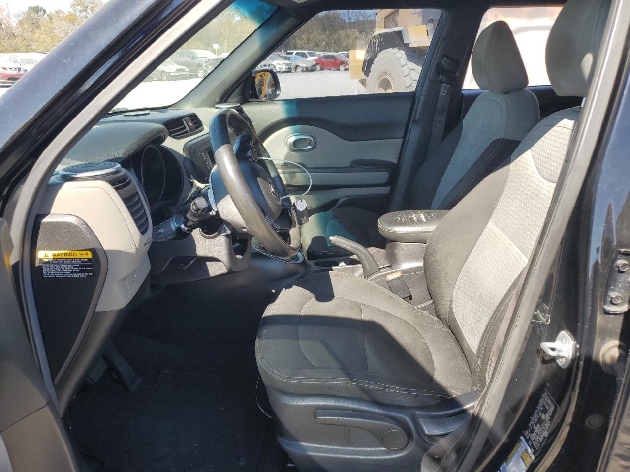 2014 KIA SOUL + - Image 7