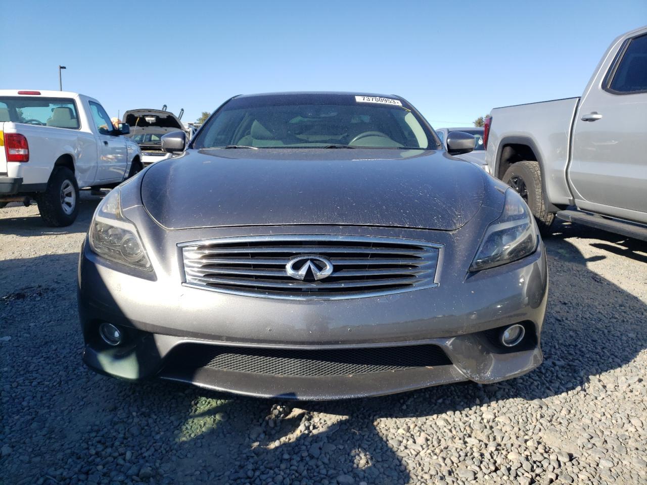 2011 INFINITI G37 - Image 5