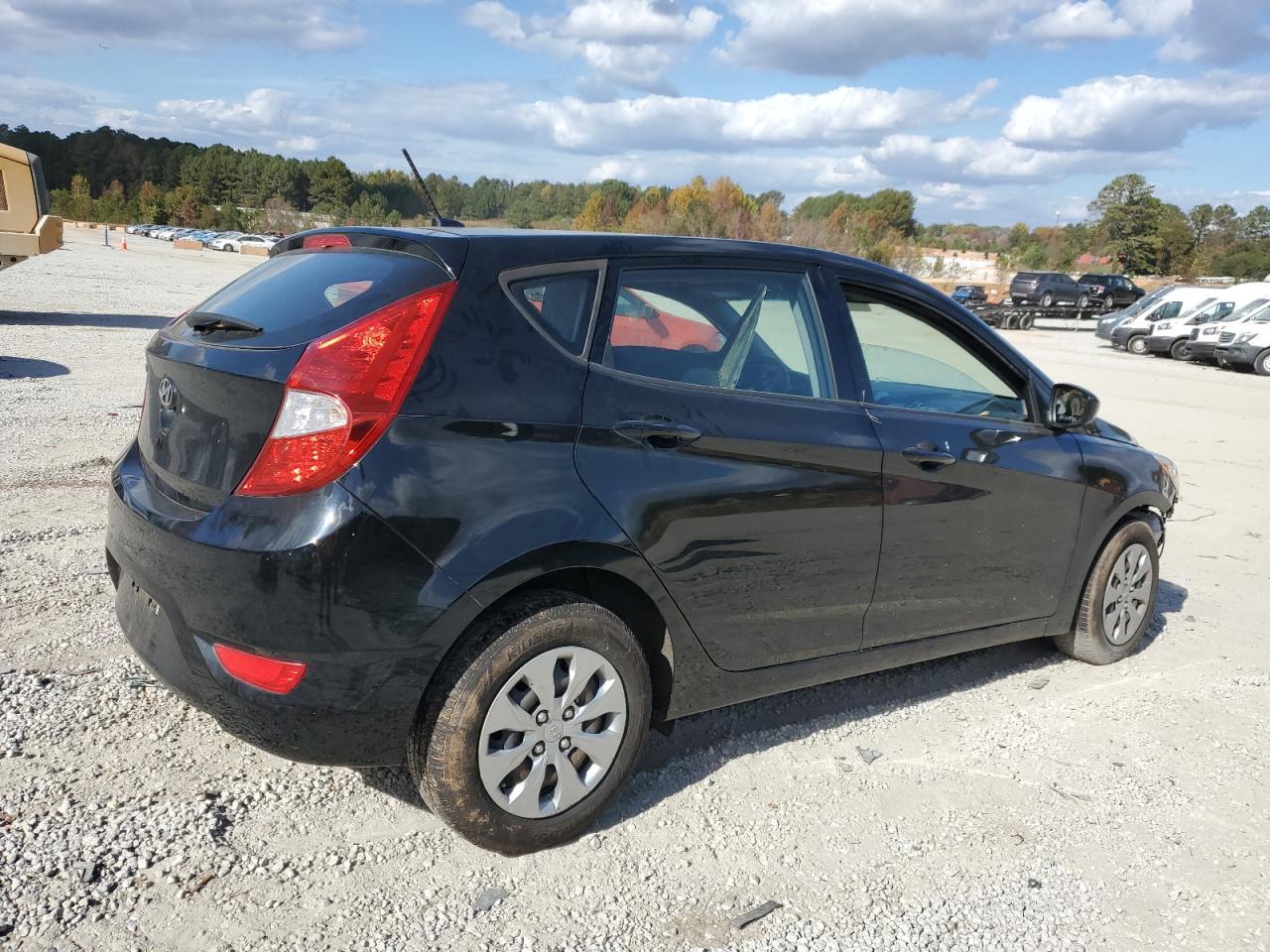 2017 HYUNDAI ACCENT SE - Image 3