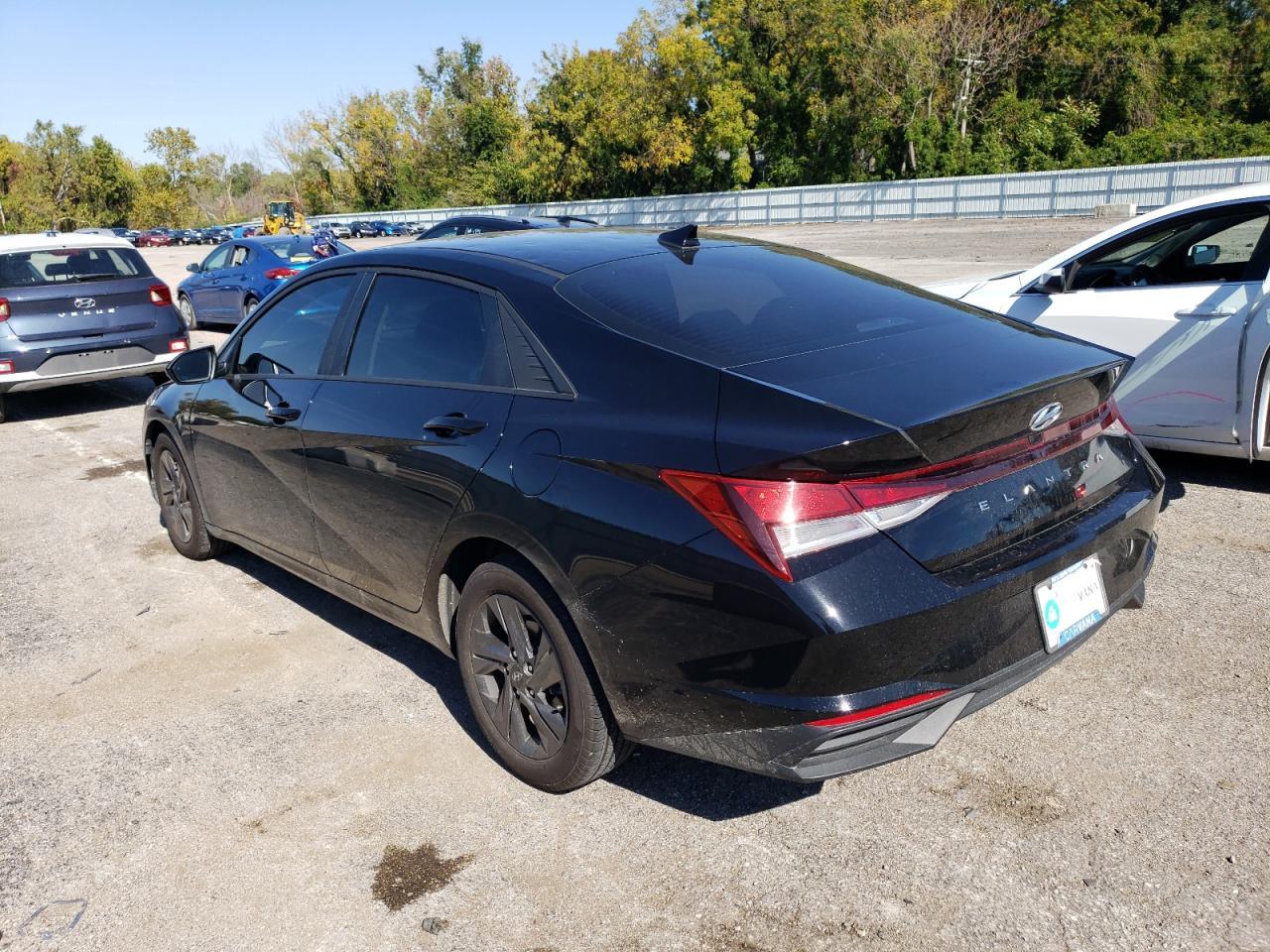 2022 HYUNDAI ELANTRA SE - Фото 2