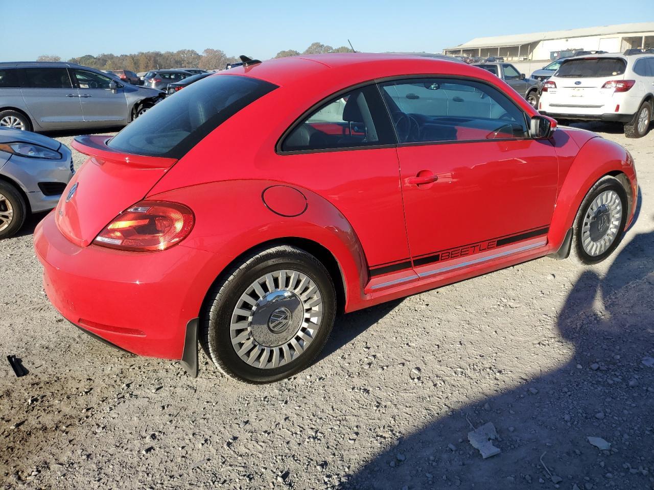2014 VOLKSWAGEN BEETLE - Фото 3