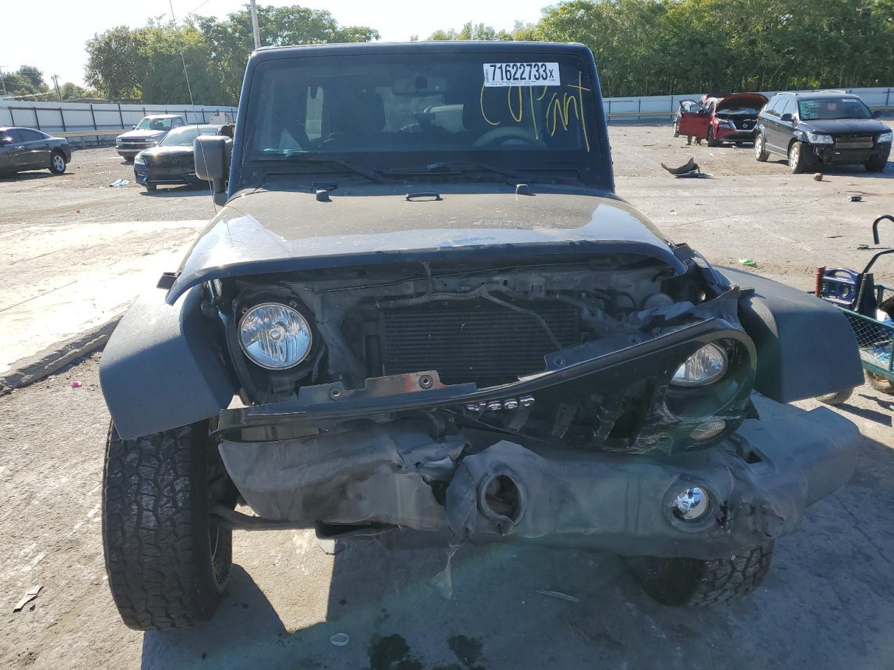 2017 JEEP WRANGLER U - Image 5