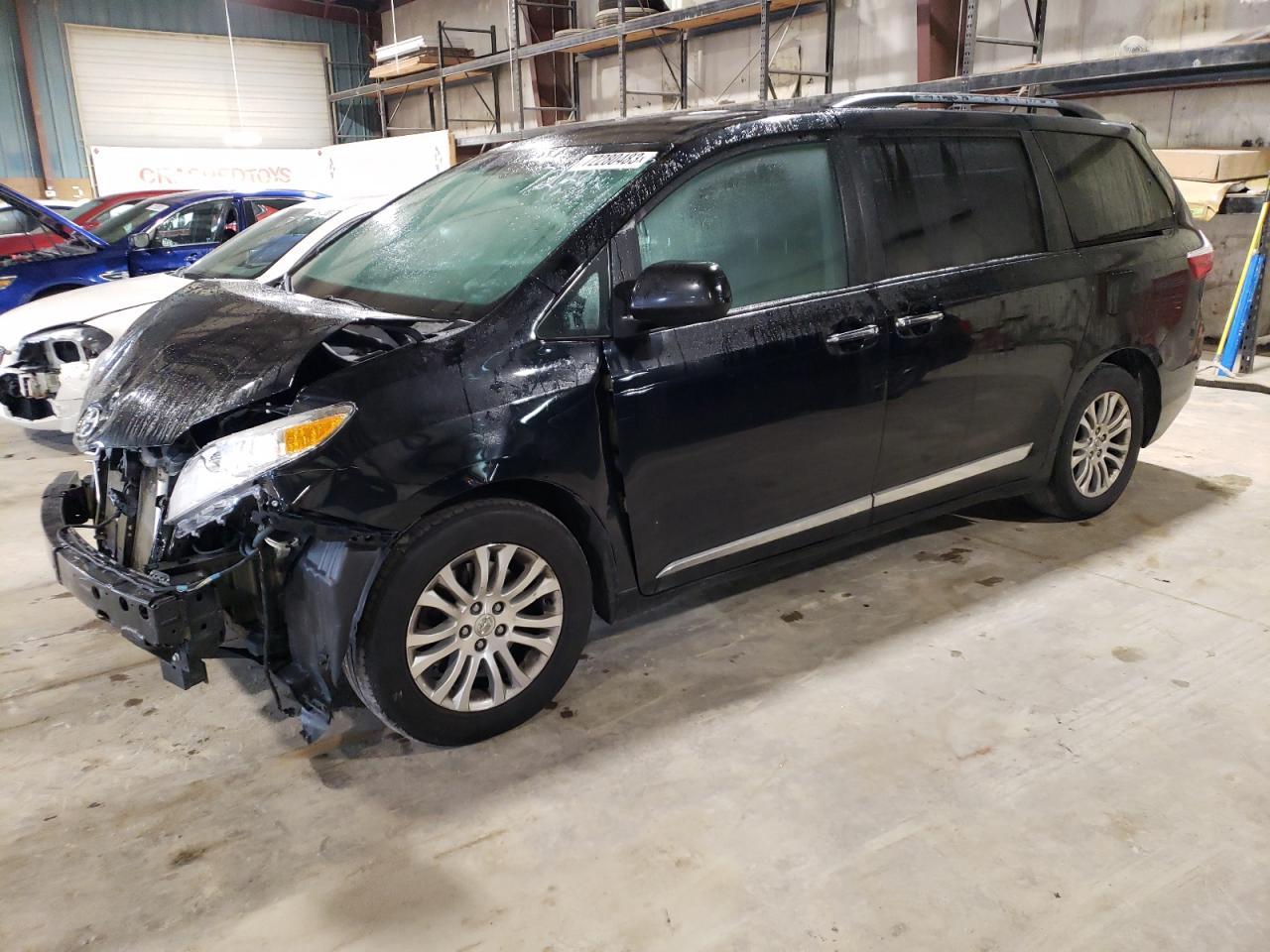 2016 TOYOTA SIENNA XLE car image