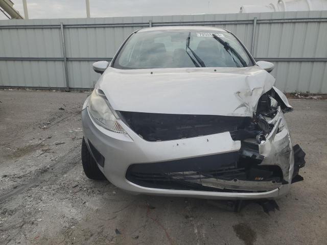 2013 Ford Fiesta Se - Image 5