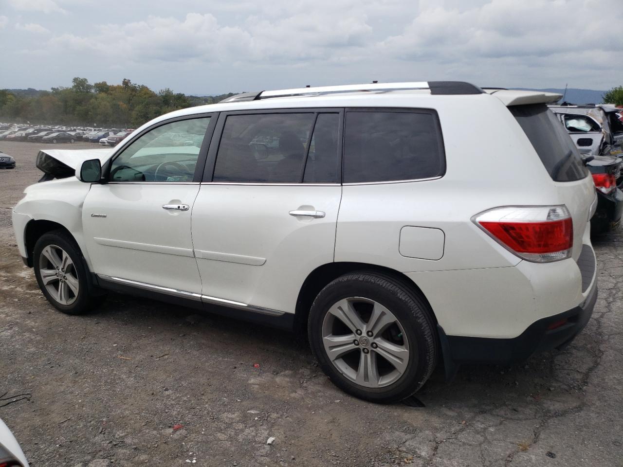 2012 TOYOTA HIGHLANDER - Фото 2