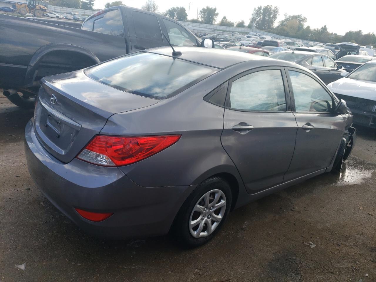 2014 HYUNDAI ACCENT GLS - Image 3