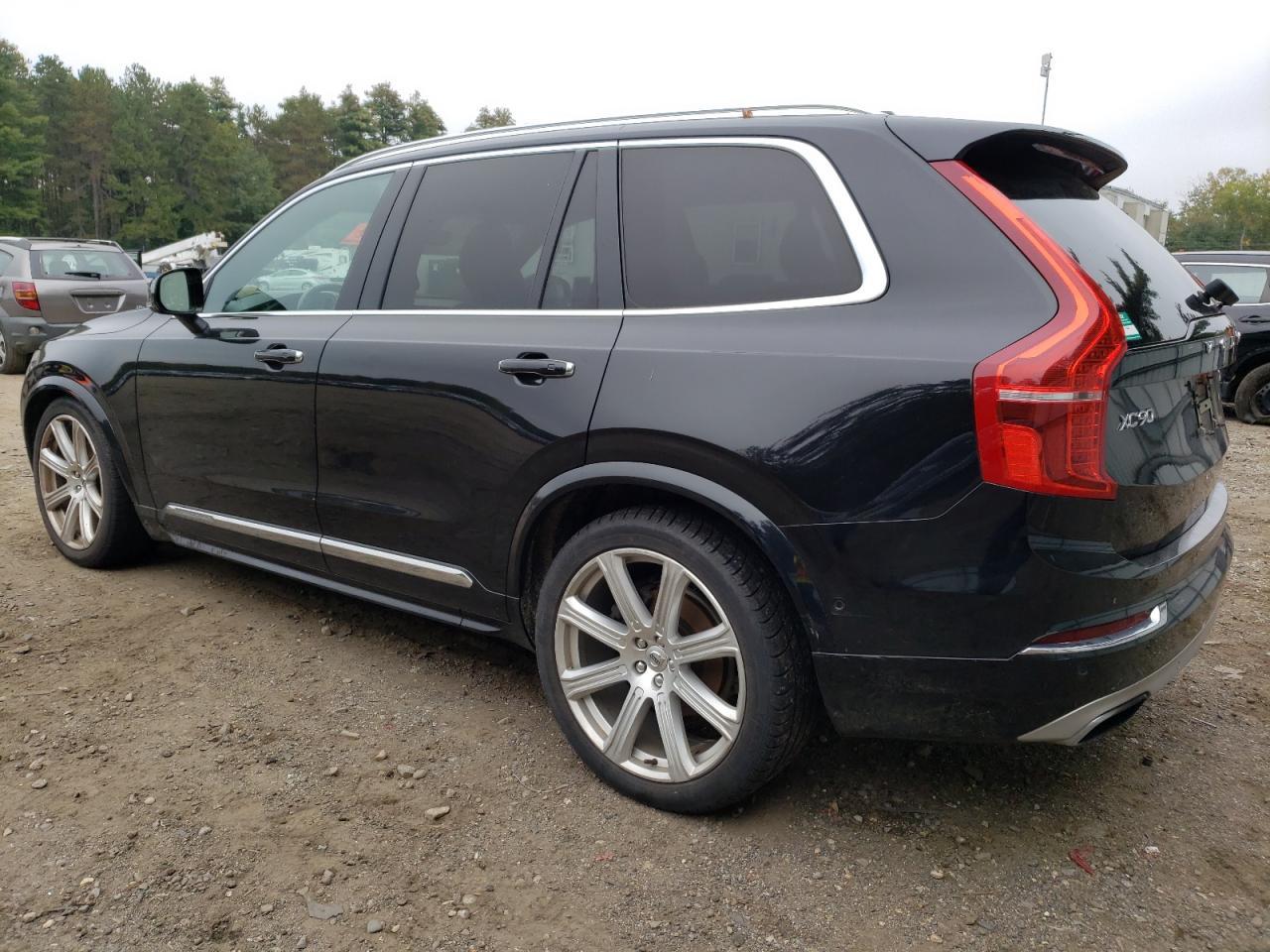 2016 VOLVO XC90 T6 - Фото 2