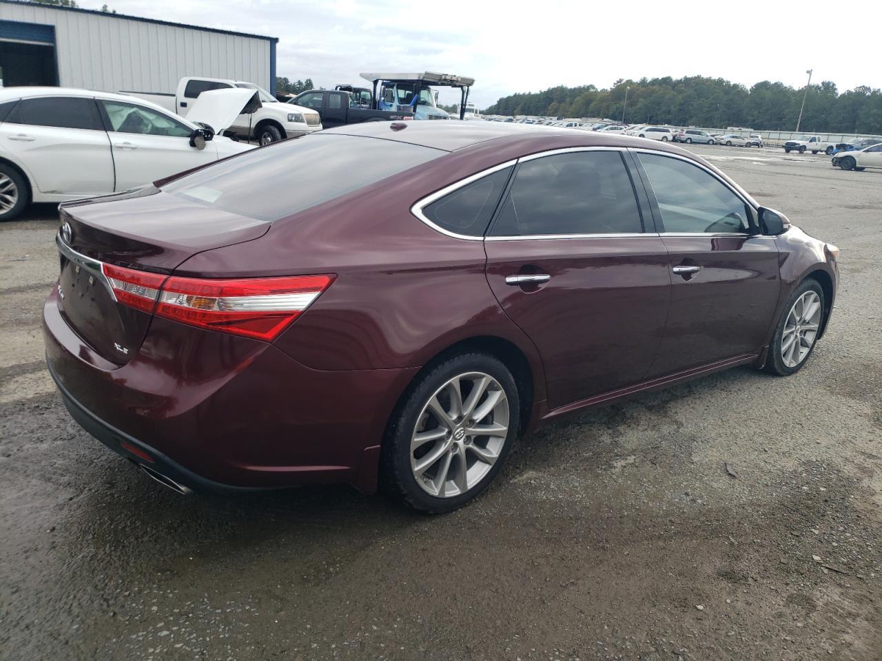 2015 TOYOTA AVALON XLE - Image 3