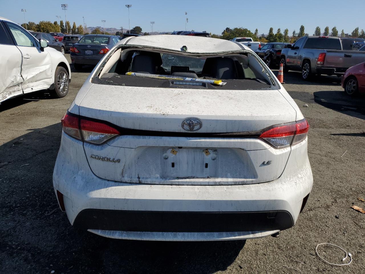2021 TOYOTA COROLLA LE - Фото 6
