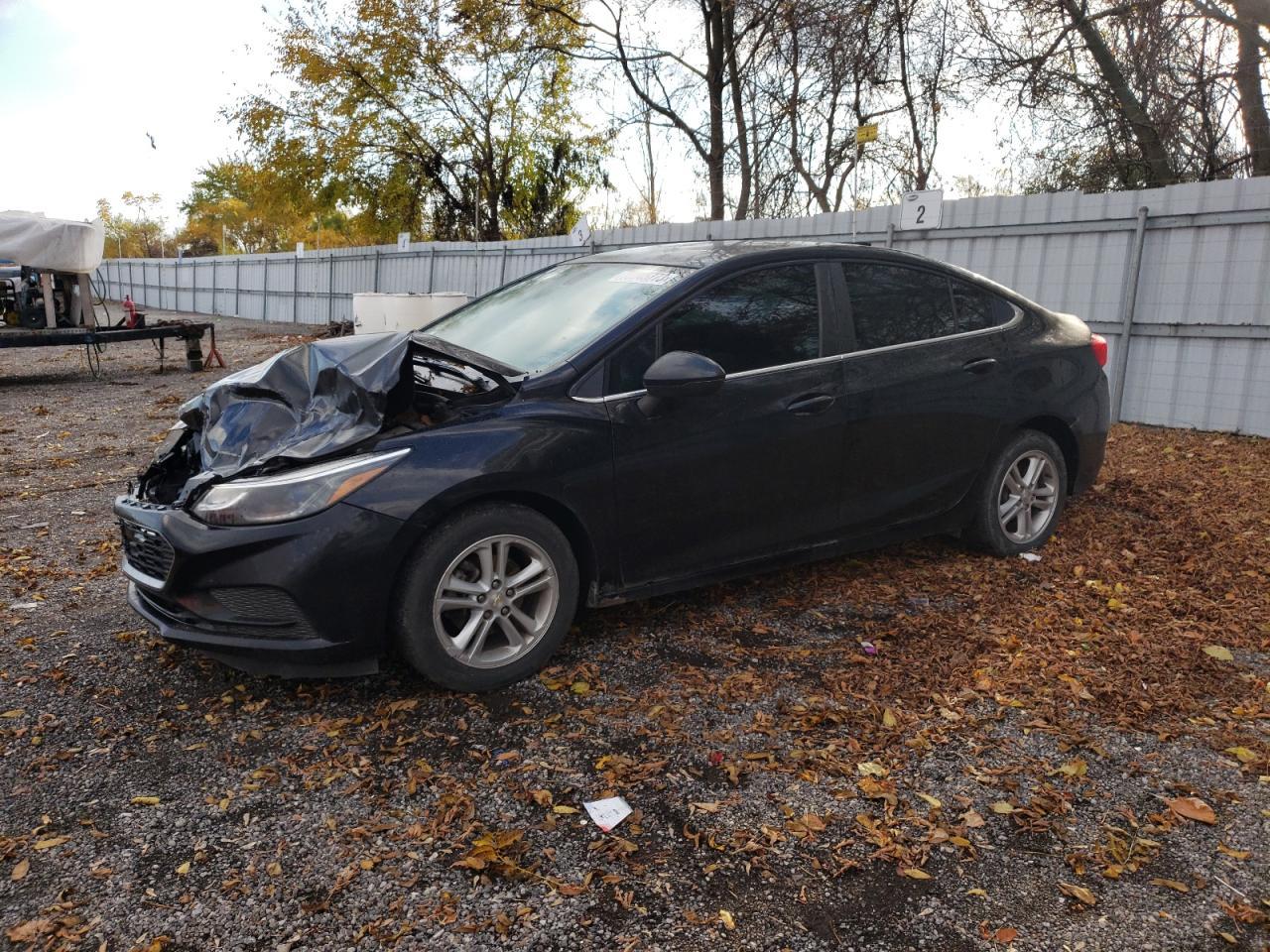 2017 CHEVROLET CRUZE LT