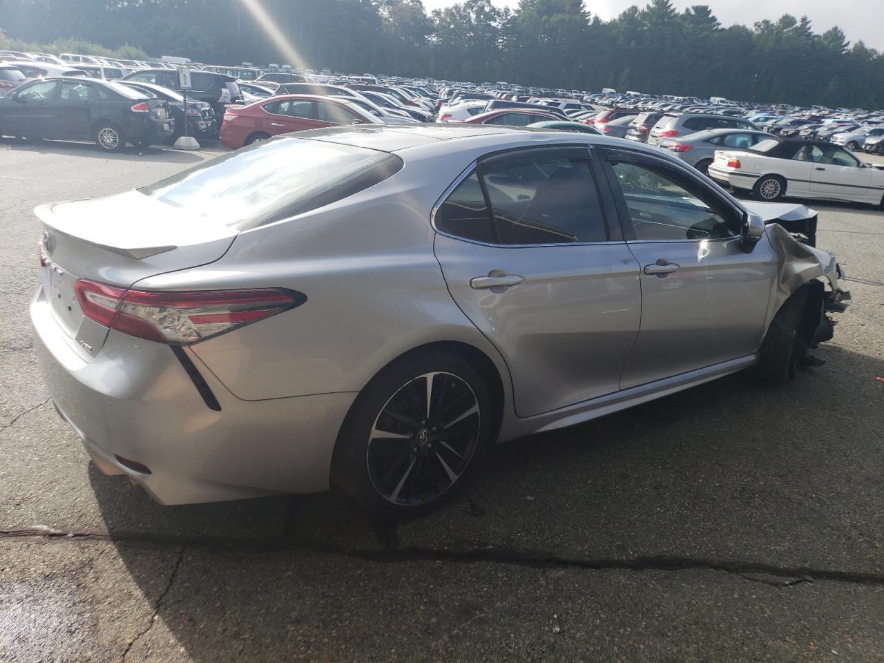 2018 TOYOTA CAMRY XSE - Image 3
