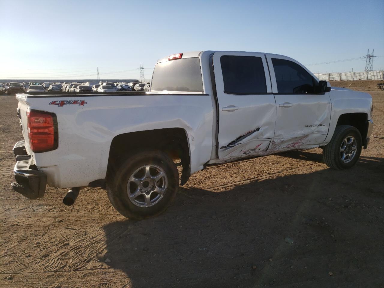 2017 CHEVROLET SILVERADO - Фото 3