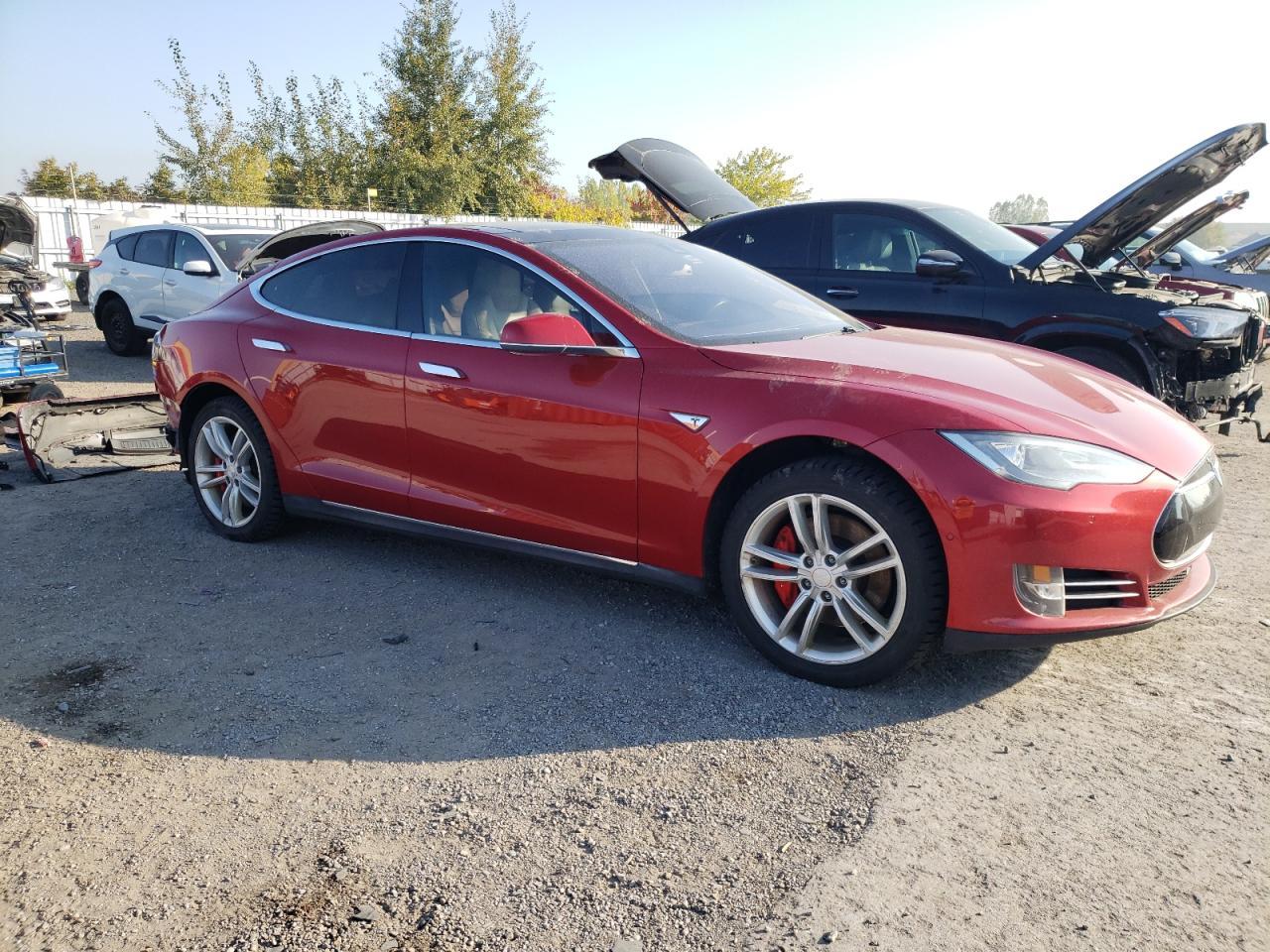 2015 TESLA MODEL S 85 - Image 4