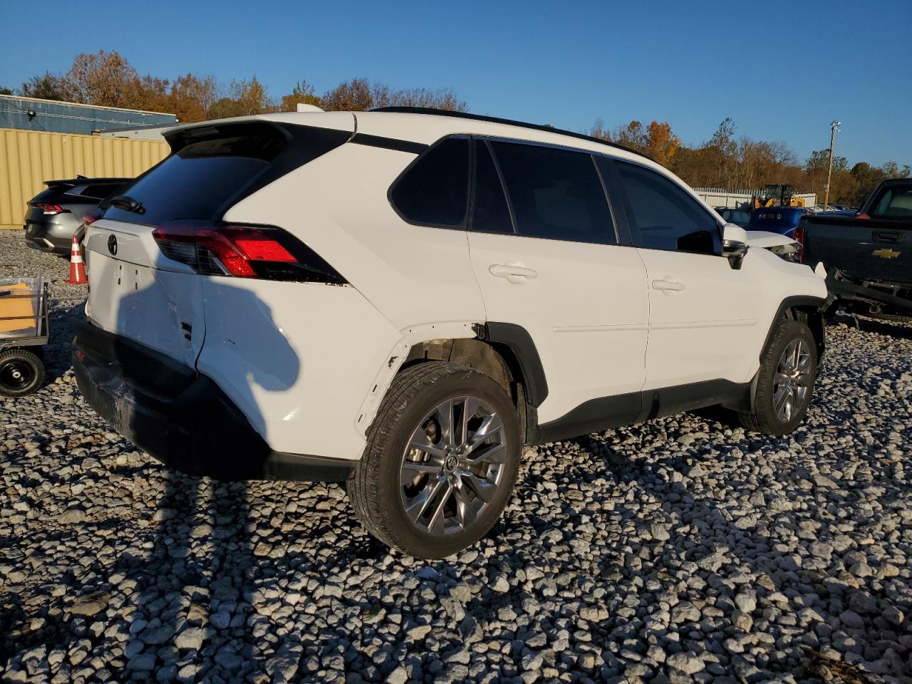 2020 TOYOTA RAV4 XLE P - Image 3