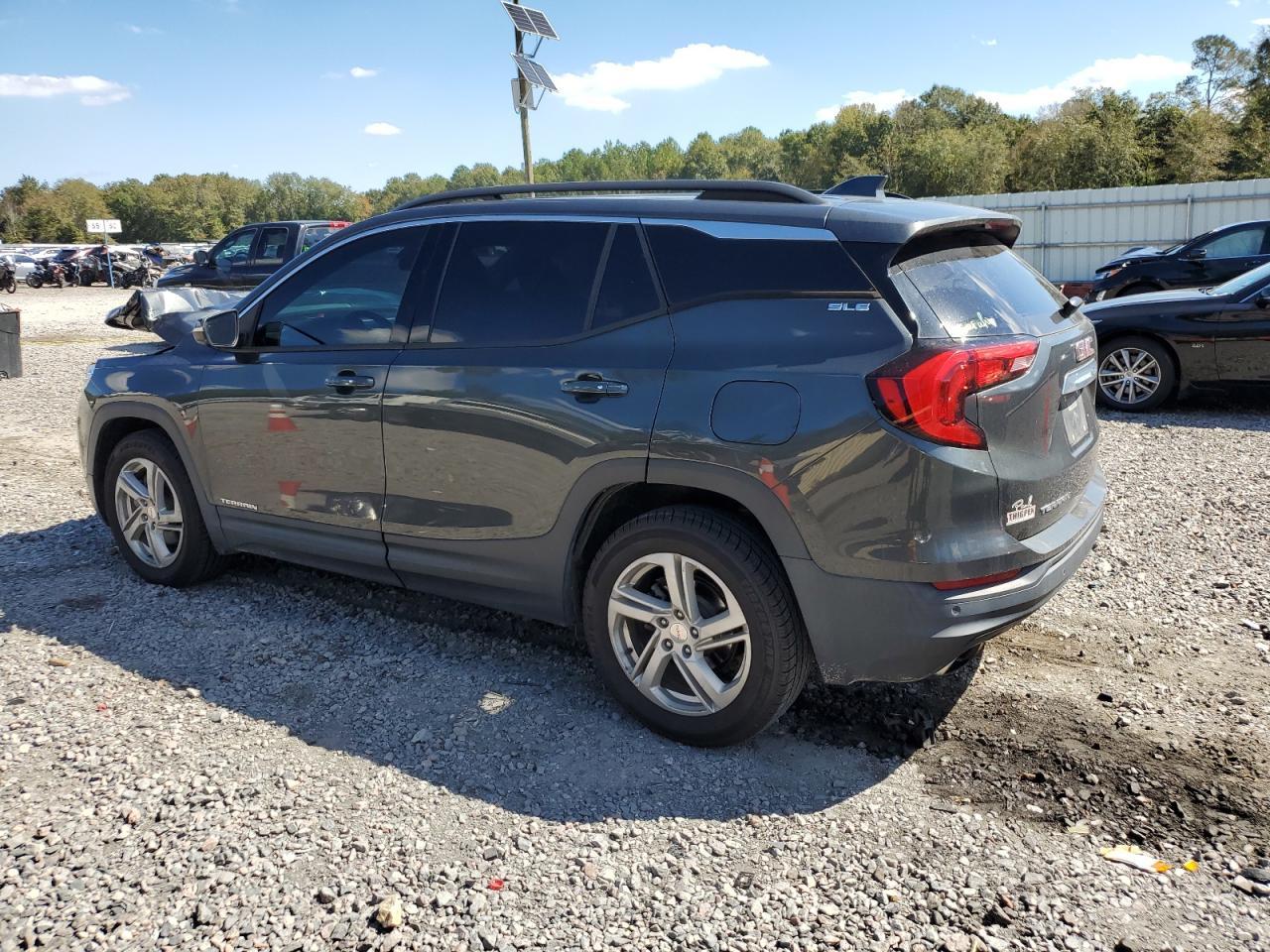 2018 GMC TERRAIN SL - Image 2