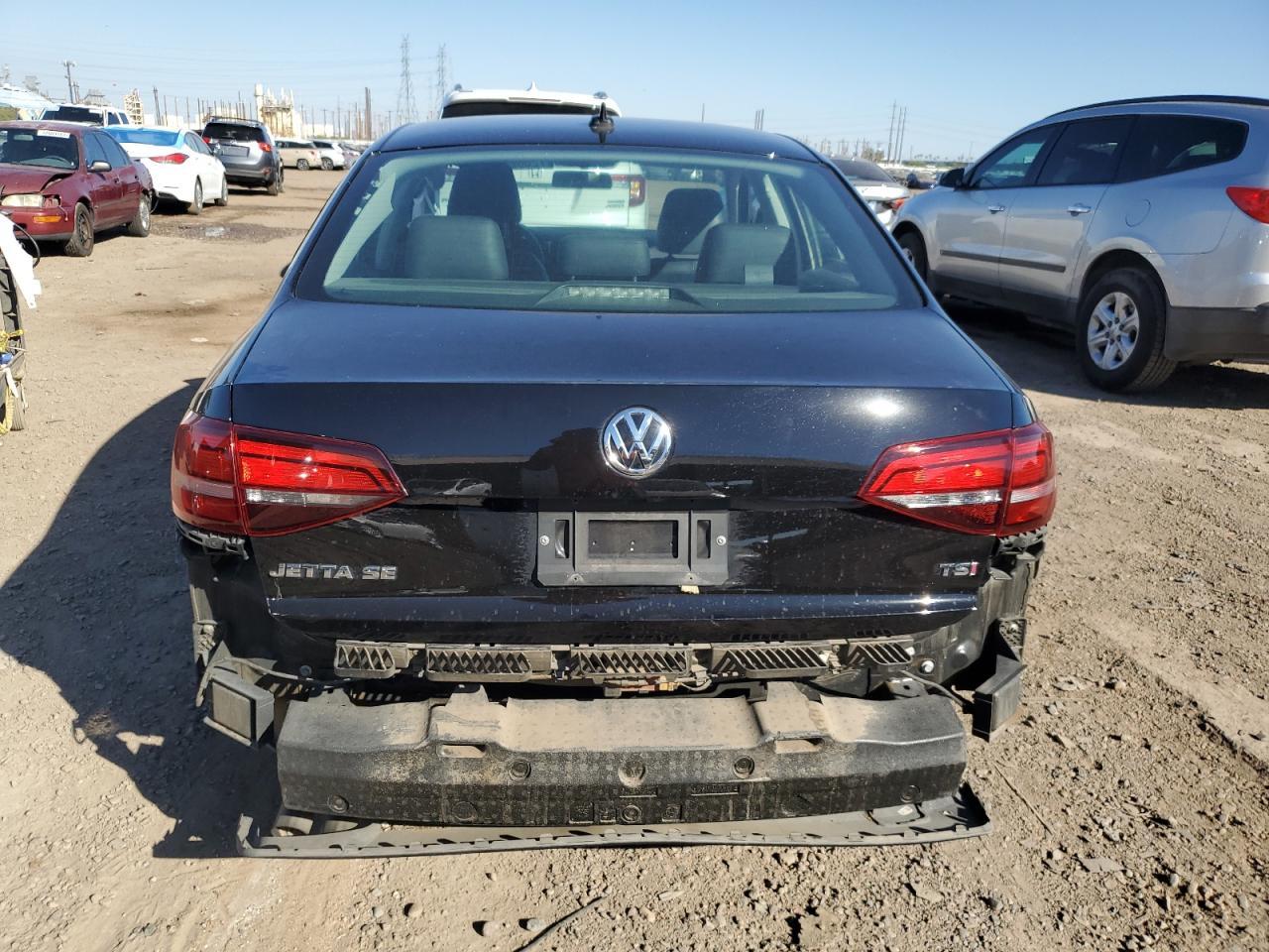 2017 VOLKSWAGEN JETTA SE - Image 6