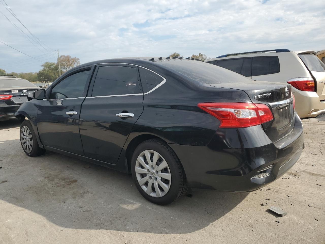 2017 NISSAN SENTRA S - Фото 2