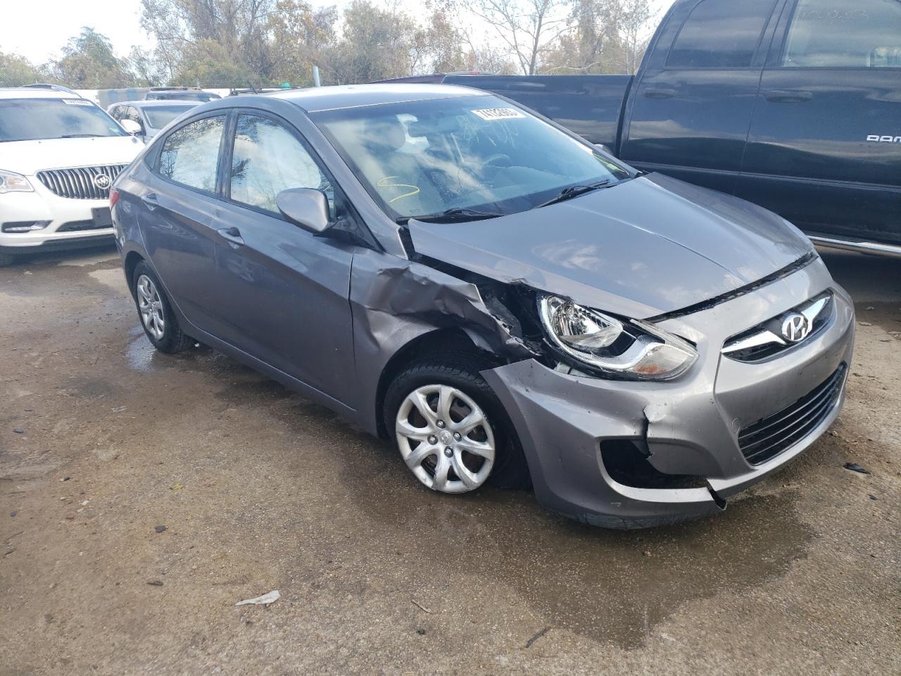 2014 HYUNDAI ACCENT GLS - Image 4