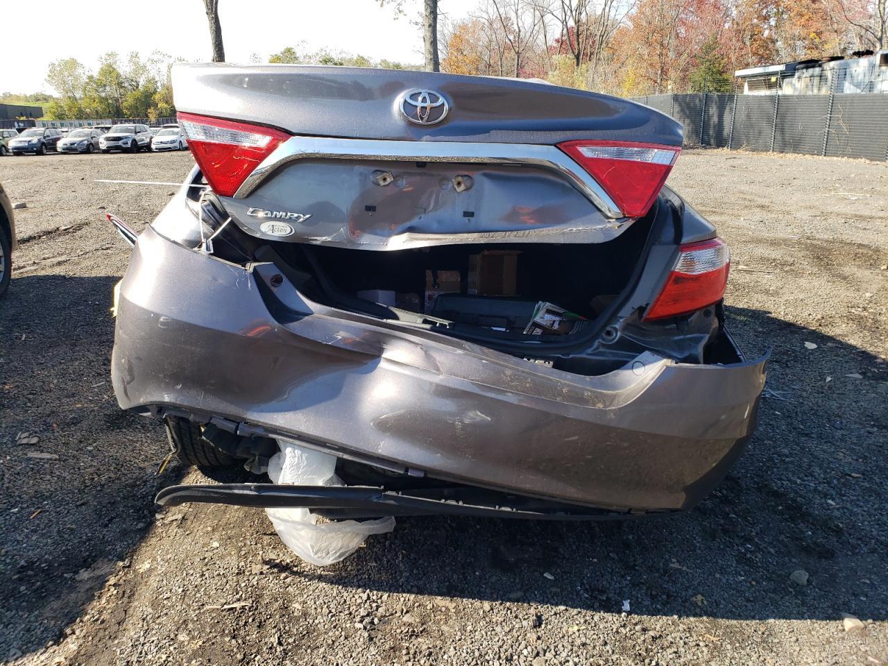 2015 TOYOTA CAMRY LE - Фото 6