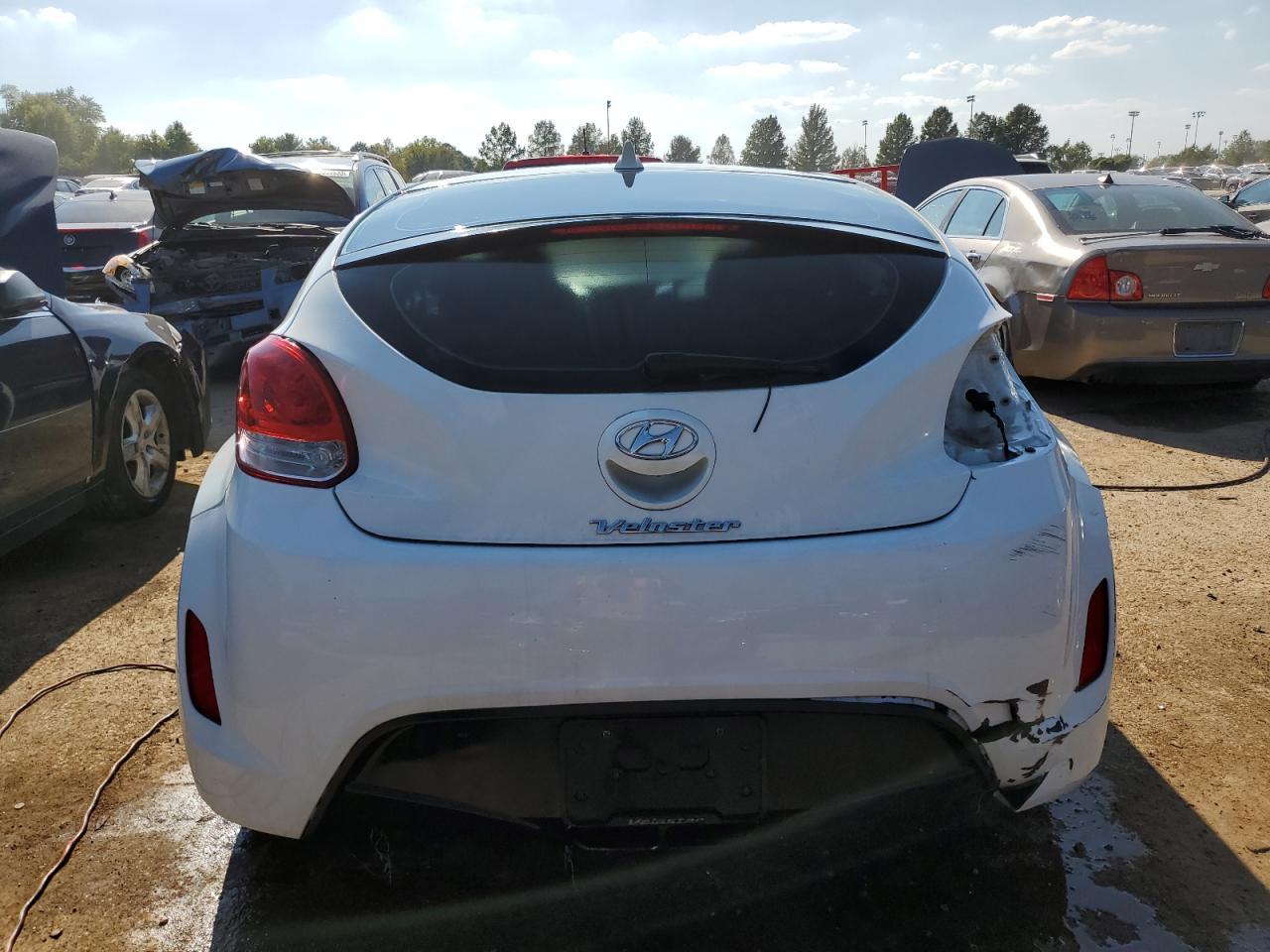 2013 HYUNDAI VELOSTER - Фото 6