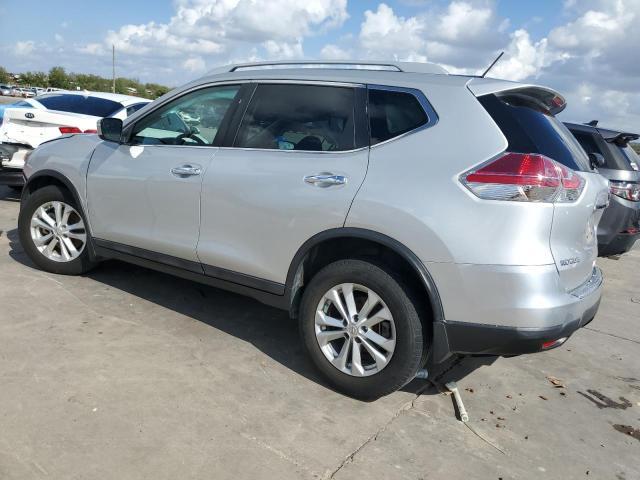 2015 Nissan Rogue S - Фото 2
