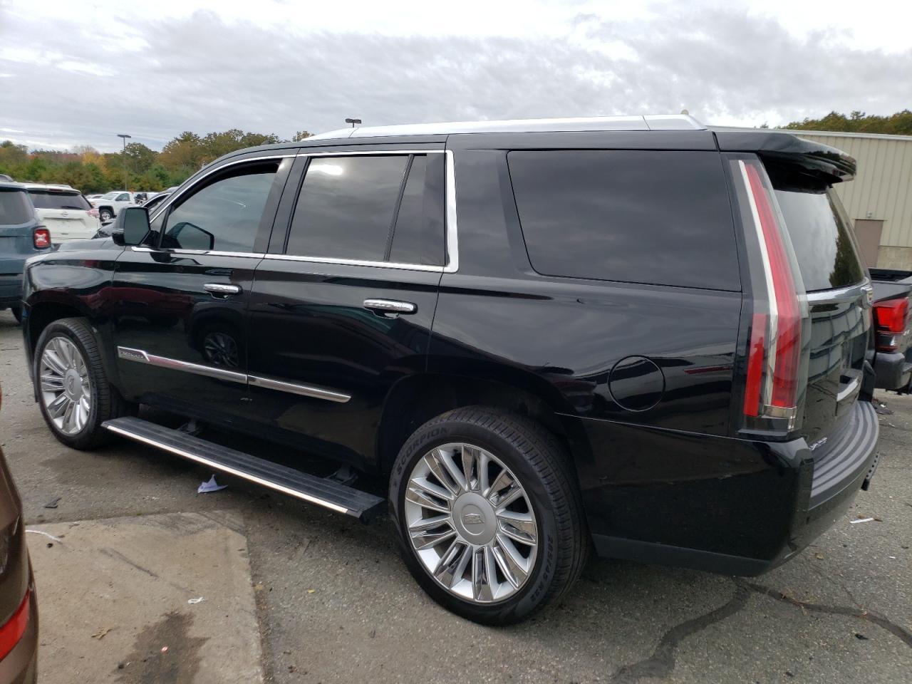 2016 CADILLAC ESCALADE P - Image 2