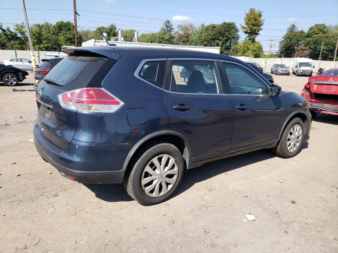 2016 NISSAN ROGUE S - Фото 3